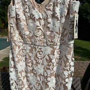 Elegant Floral Lace Midi Dress in Cream and White